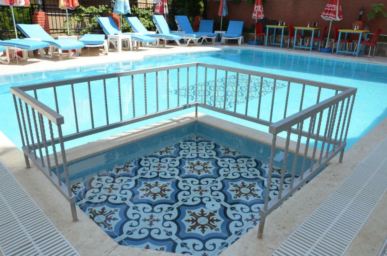 Kemalbutik Hotel 말마리스 외부 사진